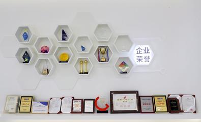 西安交大校友企業知象光電 以科技創新為筆，繪制3D數字化教育新藍圖